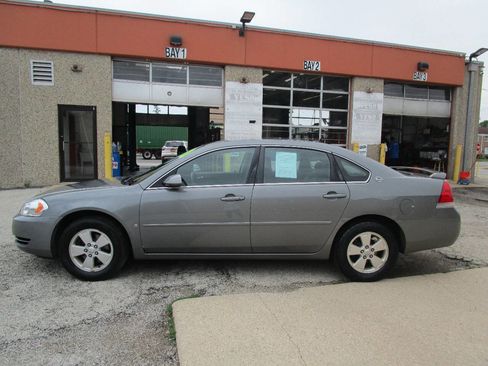 Used 2007 Chevrolet Impala LT w/ Luxury Edition Package FWD image 6