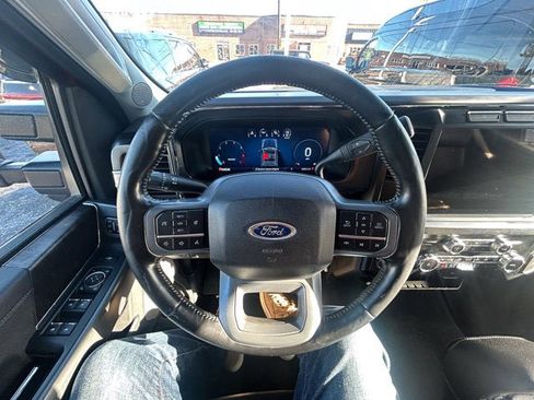Used 2024 Ford F250 Lariat w/ Chrome Package image 16