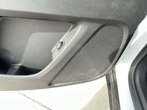 Used 2023 Chevrolet Traverse LT w/ Midnight/Sport Edition image 23