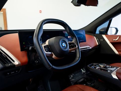 Used 2024 BMW iX xDrive50 w/ Sport Package AWD/4WD image 24