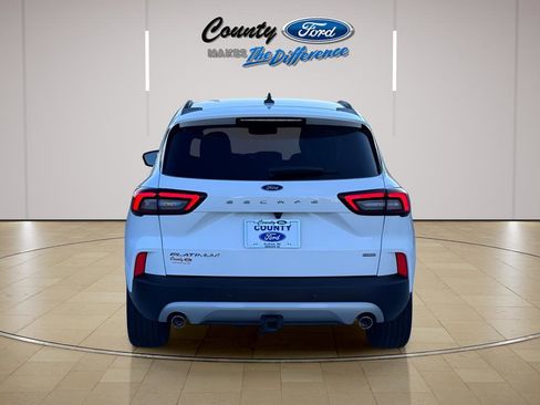 Used 2025 Ford Escape Platinum w/ Premium Technology Package FWD image 4