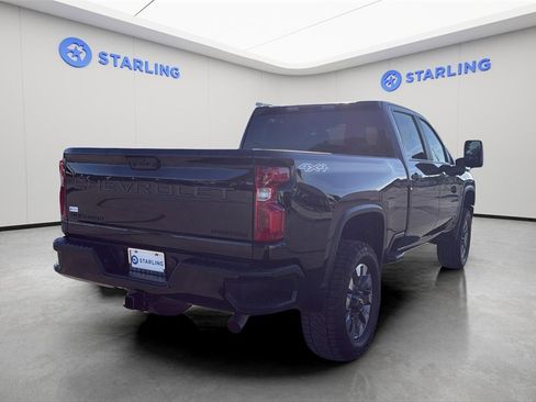 Used 2023 Chevrolet Silverado 2500 Custom w/ Custom Convenience Package image 8