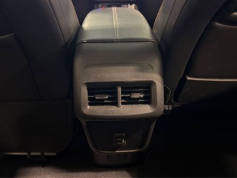 Used 2022 GMC Terrain AT4 w/ Infotainment Package II AWD/4WD image 40