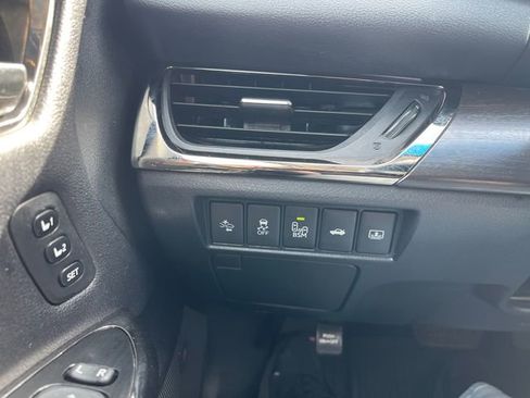 Used 2018 Toyota Avalon Limited w/ All Weather Liner Package FWD image 17