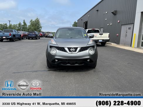 Used 2016 Nissan Juke SL AWD/4WD image 2