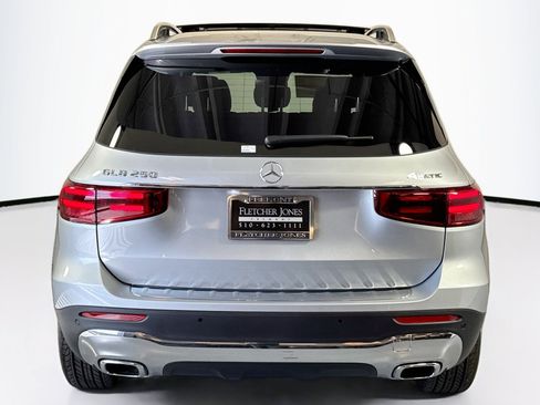 New 2026 Mercedes-Benz GLB 250 4MATIC image 6