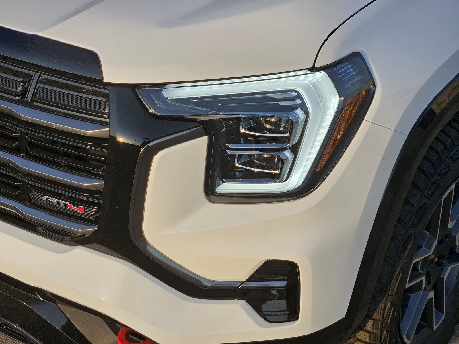 New 2027 GMC Terrain AT4 w/ Convenience Package III AWD/4WD image 5