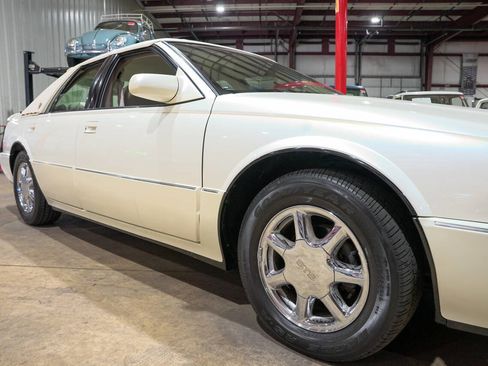Used 1996 Cadillac Seville STS FWD image 27