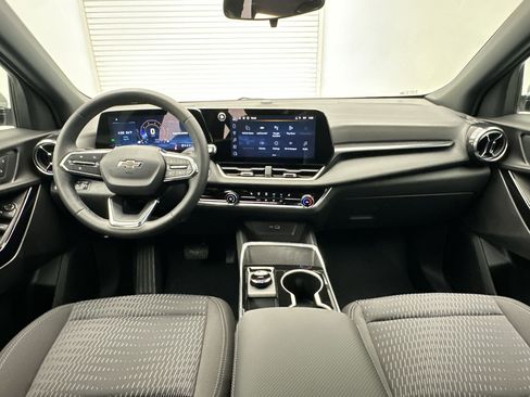 New 2026 Chevrolet Equinox LT w/ Midnight Edition AWD/4WD image 16