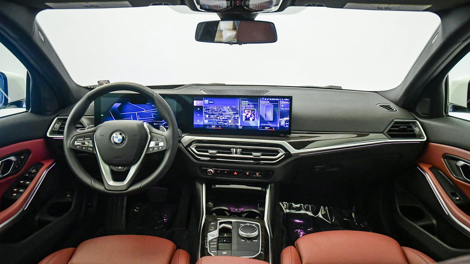 Used 2023 BMW 330i Sedan w/ Premium Package RWD image 15