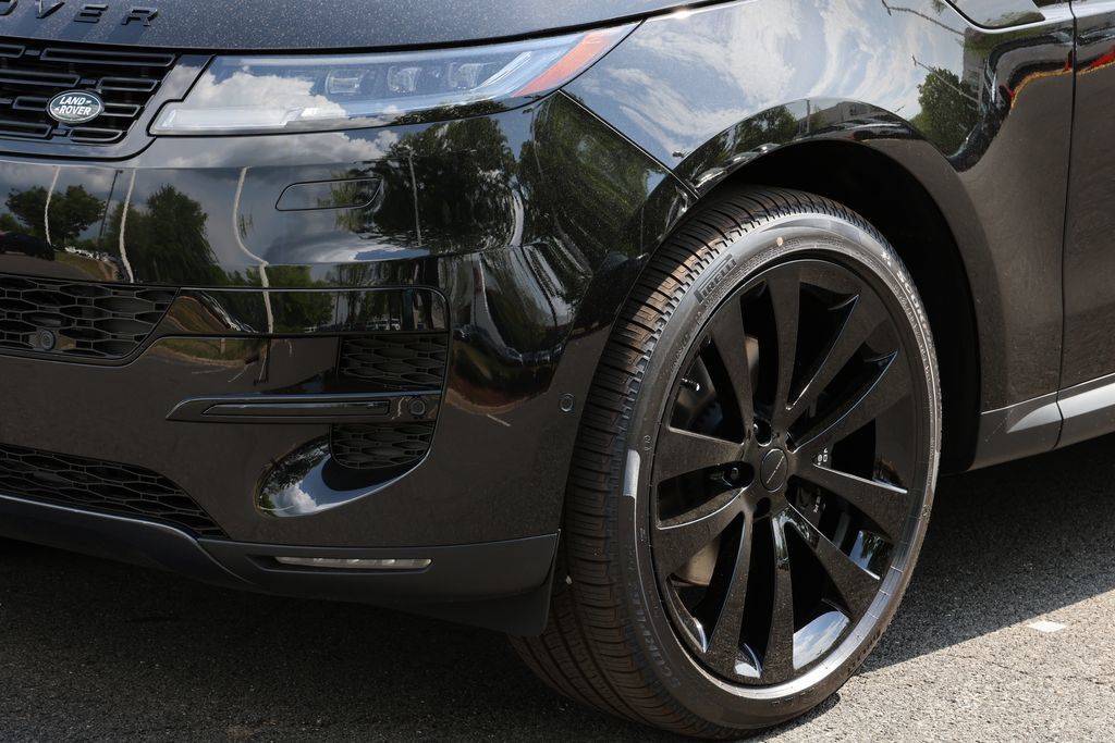 New 2026 Land Rover Range Rover Sport SE AWD/4WD image 7