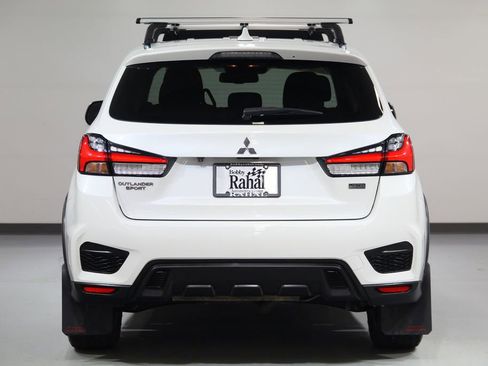 Used 2021 Mitsubishi Outlander Sport LE image 2