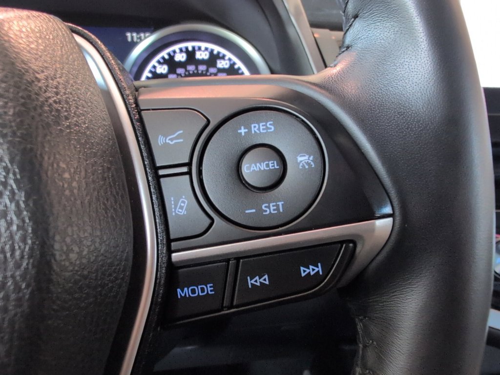 Used 2023 Toyota Camry XLE FWD image 14