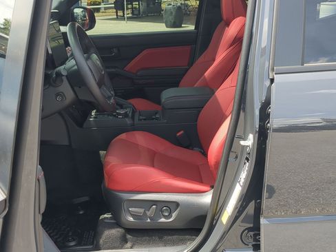 Used 2025 Toyota 4Runner TRD Pro AWD/4WD image 11