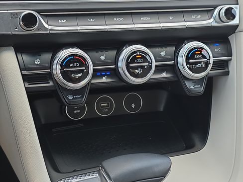 Used 2023 Genesis G70 2.0T w/ Sport Prestige Package AWD/4WD image 22