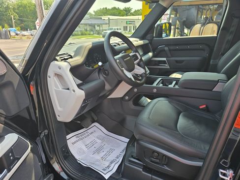 Used 2024 Land Rover Defender 110 S AWD/4WD image 11