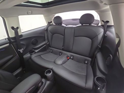 Used 2023 MINI Cooper S image 24