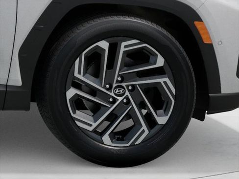 New 2025 Hyundai Tucson Limited image 8