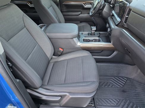 Used 2023 Chevrolet Silverado 1500 LT Trail Boss w/ LPO, Dark Essentials Package image 14