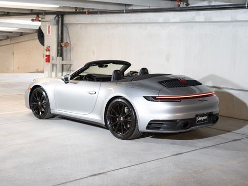 Certified 2020 Porsche 911 Carrera image 3
