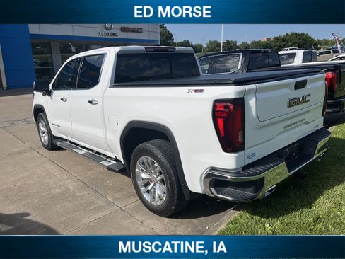 Used 2021 GMC Sierra 1500 SLT w/ SLT Premium Plus Package AWD/4WD image 4