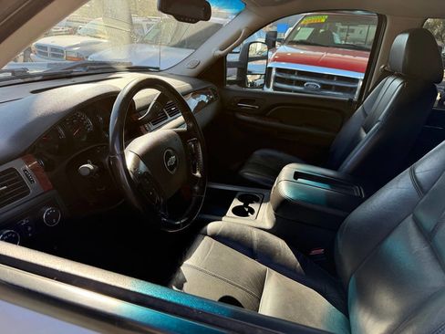 Used 2008 Chevrolet Silverado 3500 LTZ w/ Suspension Package, Off-Road image 25