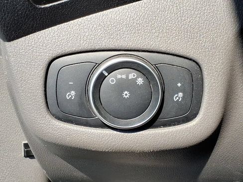 Used 2020 Ford Transit Connect XL FWD image 16