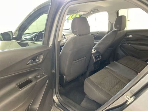 Used 2020 Chevrolet Equinox LT w/ Driver Convenience Package image 29