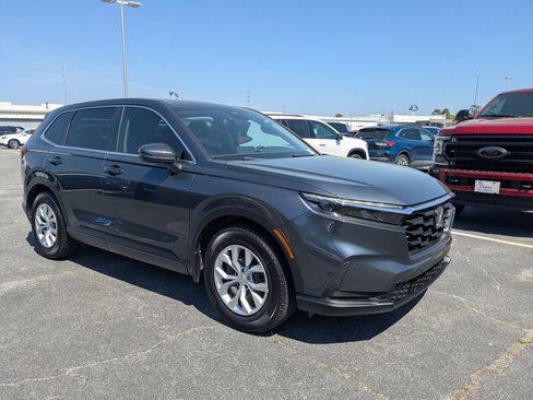 Used 2024 Honda CR-V LX image 2
