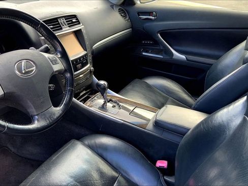Used 2015 Lexus IS 250C w/ Luxury Package RWD image 15