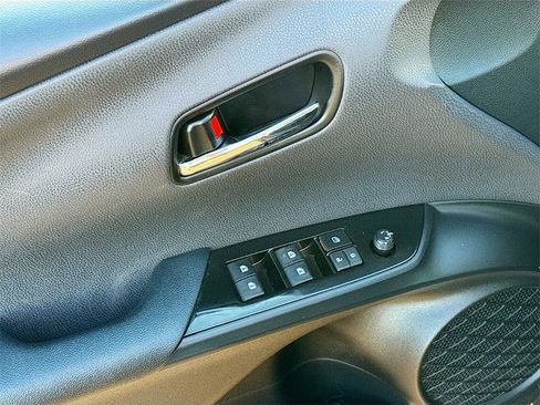 Used 2017 Toyota Prius Four w/ Advanced Technology Package image 16