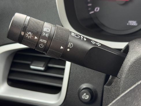 Used 2011 Chevrolet Equinox LT image 26