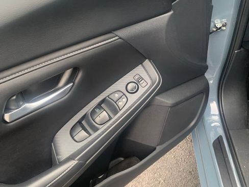 Used 2025 Nissan Sentra SV w/ All-Weather Package FWD image 16