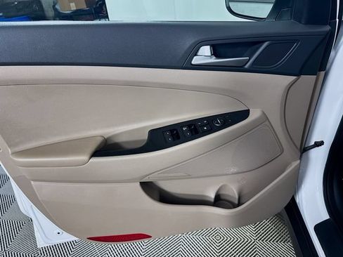Used 2019 Hyundai Tucson SE AWD/4WD image 19