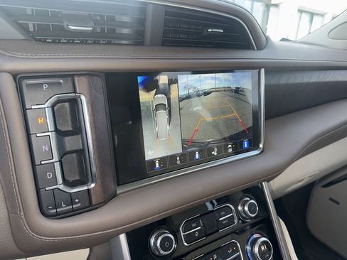Used 2024 GMC Yukon Denali image 14