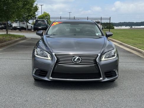 Used 2014 Lexus LS 460 w/ Comfort Package RWD image 2
