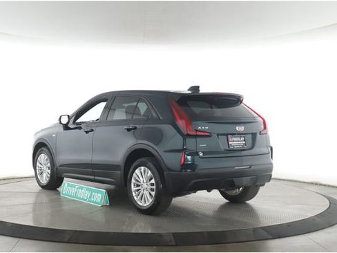 Used 2024 Cadillac XT4 Luxury w/ Trailering Package AWD/4WD image 8