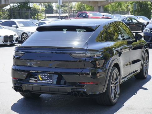 Used 2021 Porsche Cayenne GTS image 8