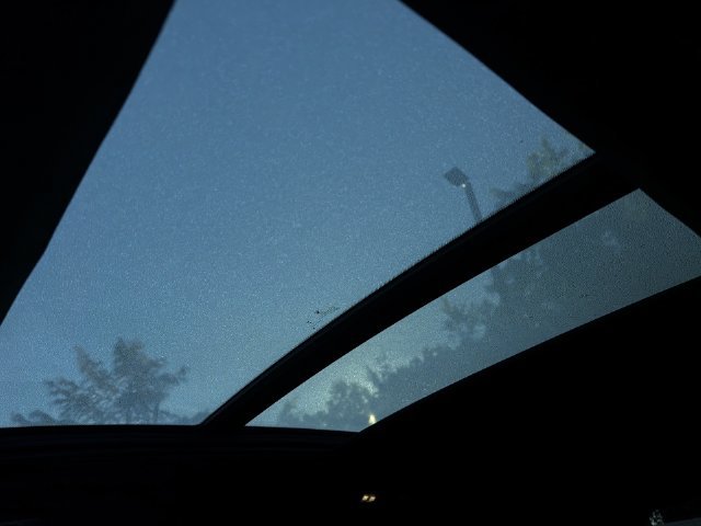 Used 2025 BMW X7 xDrive40i w/ M Sport Package AWD/4WD image 29