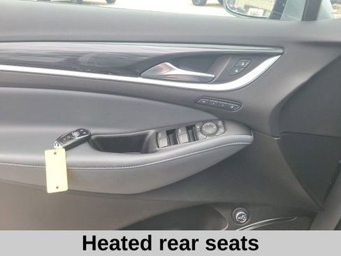 Used 2024 Buick Enclave Premium image 15