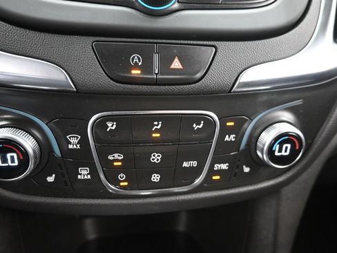 Used 2024 Chevrolet Equinox LT FWD image 20