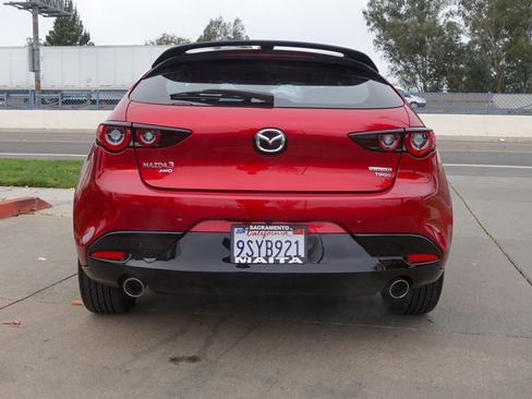 Certified 2025 MAZDA MAZDA3 Hatchback w/Premium Plus Pkg image 6