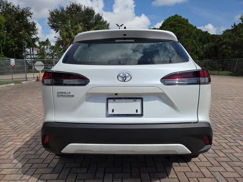 Used 2026 Toyota Corolla Cross L FWD image 10