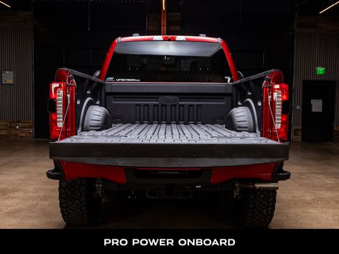 Used 2026 Ford F250 XLT w/ XLT Premium Package image 9