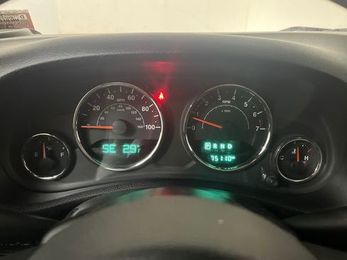 Used 2017 Jeep Wrangler Unlimited Rubicon w/ Connectivity Group image 64