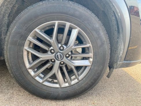 Used 2024 Nissan Rogue S AWD/4WD image 4