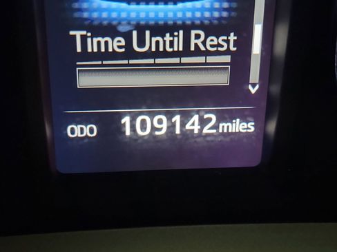 Used 2018 Toyota RAV4 Limited image 21