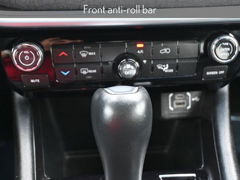 Used 2024 Jeep Compass Latitude image 16