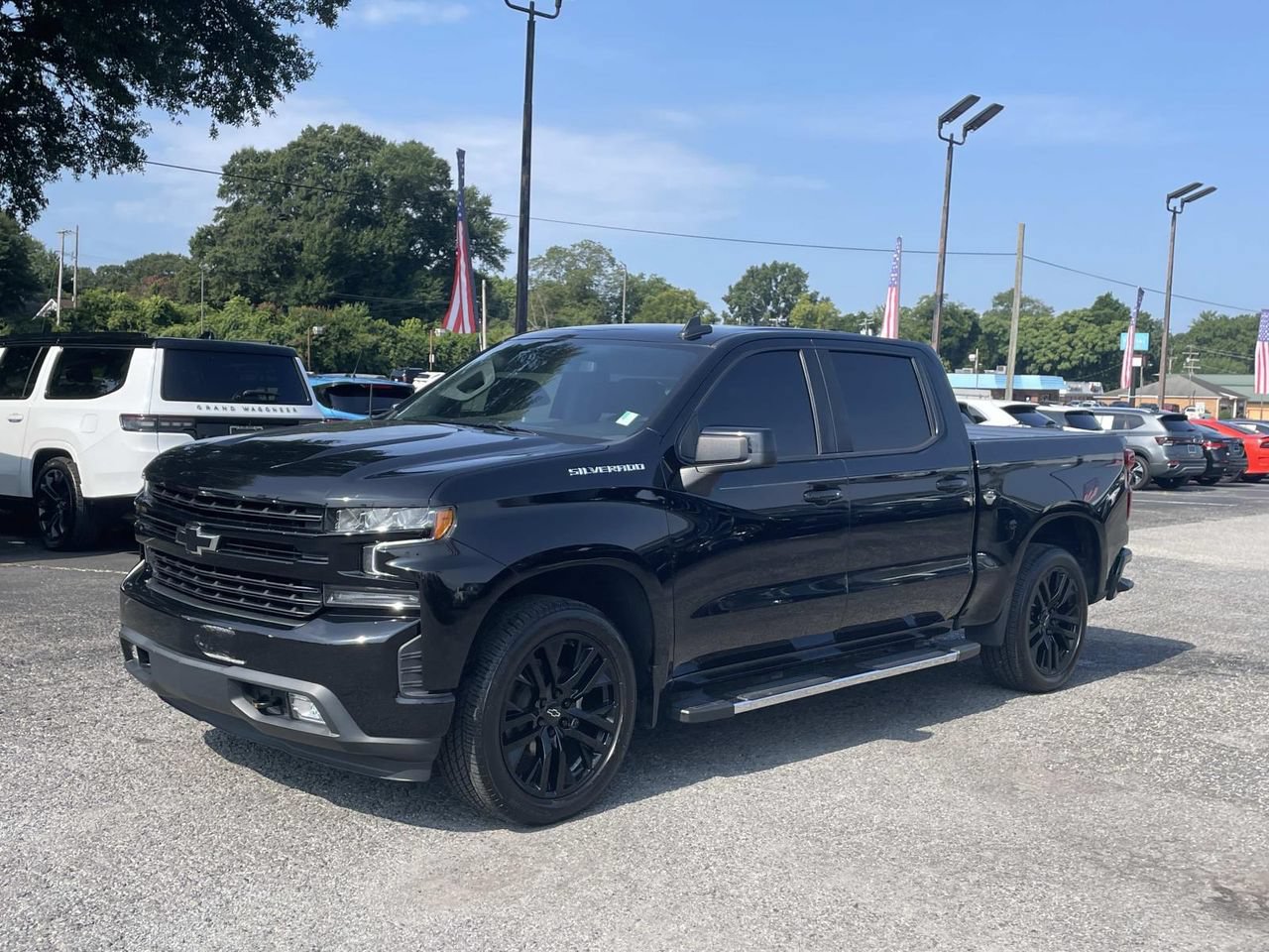 Used 2021 Chevrolet Silverado 1500 RST RWD image 3