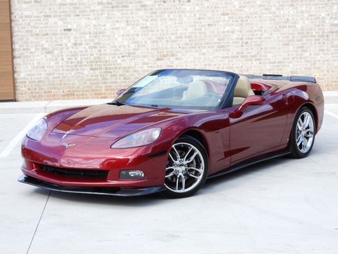 Used 2006 Chevrolet Corvette Convertible w/ Preferred Equipment Group RWD image 8